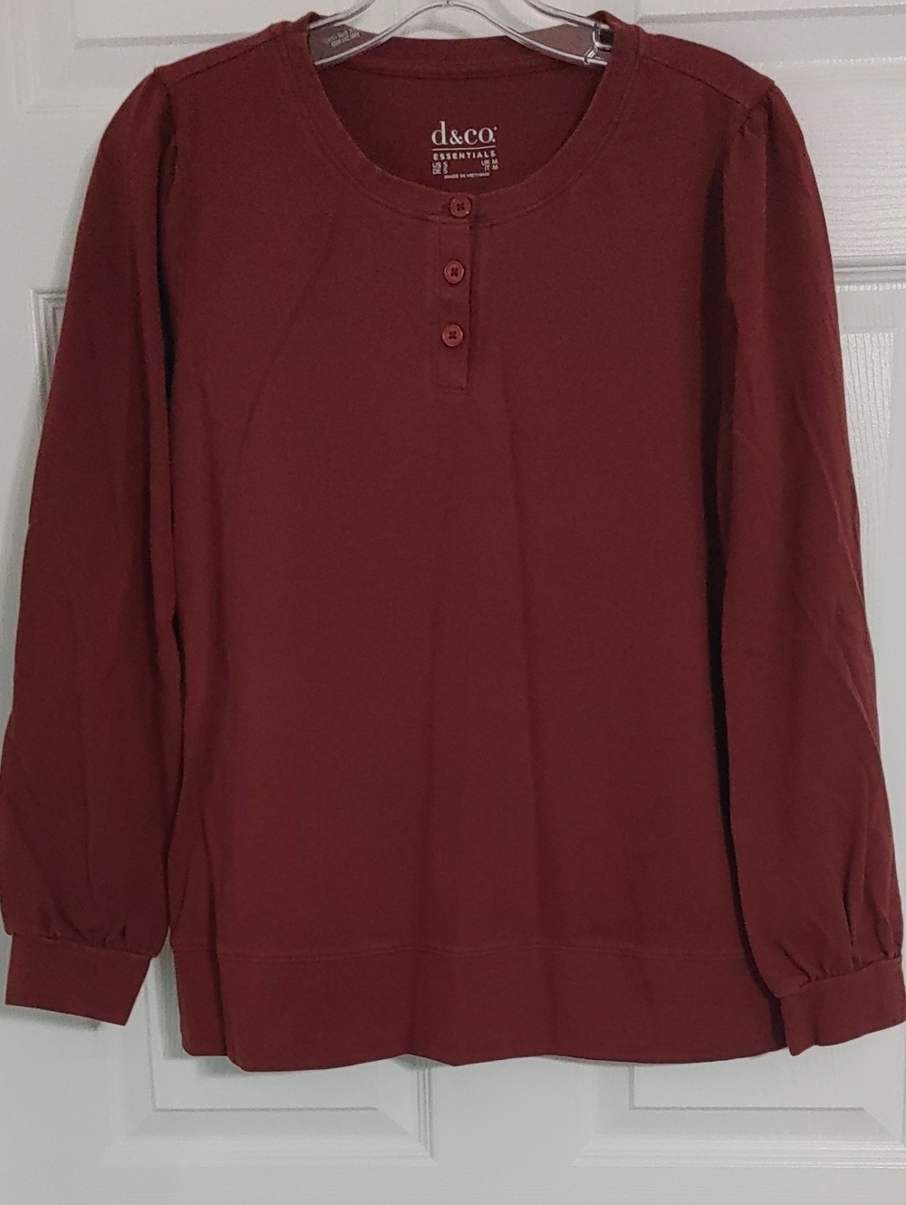d & co. Henley Long Sleeve Top— Deep Burgundy Womens Size Small